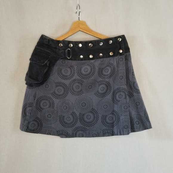Made in Nepal steel blue wrap-around snap A-line mini skirt w/ pouch size M Y2k - Picture 10 of 10